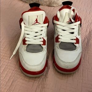Jordan 4 retro fire red (2012)